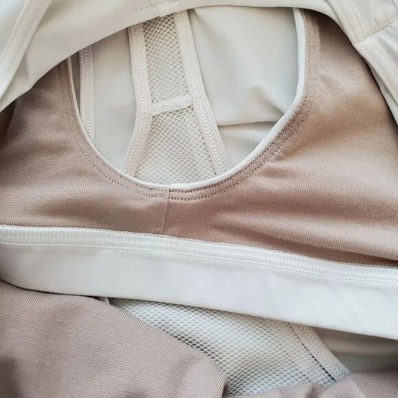 Lululemon Racerback Tank Top Built In Bra Women Size 6 White Mesh Athletic Yoga - Picture 6 of 6